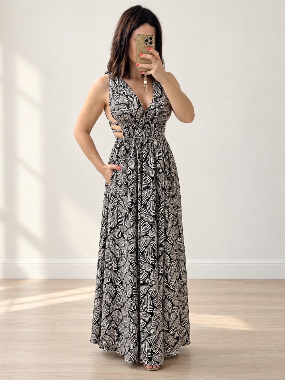 Mint of Blush Black & Ivory Leaf Print Cutout Maxi Dress Size S NWT